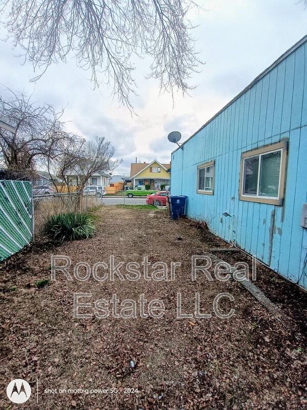 1003 E Illinois Ave - Photo 6 of 16