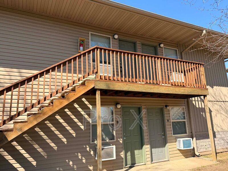 928 Goetz Blvd #14 - Photo 3 of 25