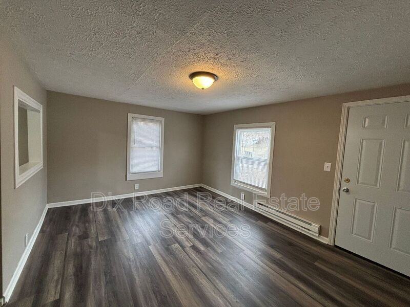 1933 Pater Ave - Photo 4 of 22