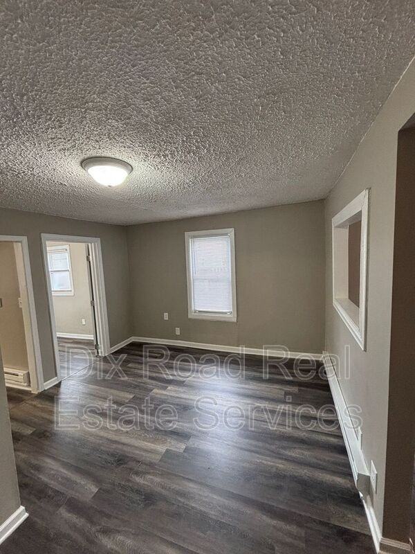 1933 Pater Ave - Photo 6 of 22