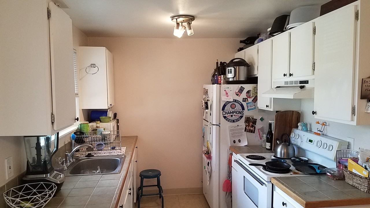 8057 N Burlington Ave #8059 - Photo 7 of 10