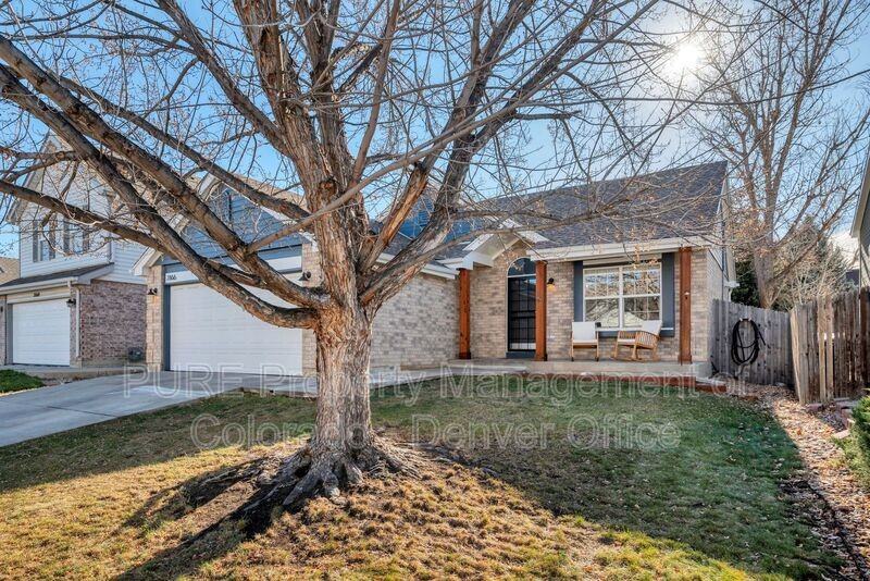 2866 Fernwood Pl - Photo 2 of 21