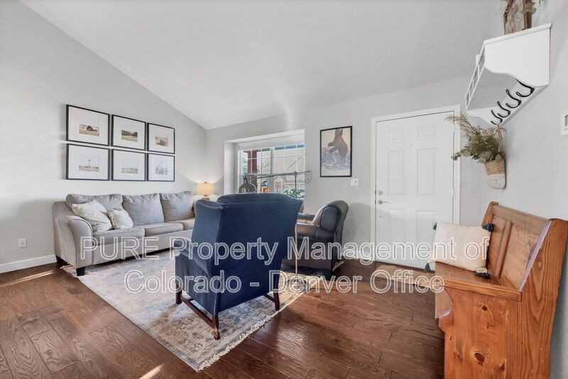 2866 Fernwood Pl - Photo 5 of 21