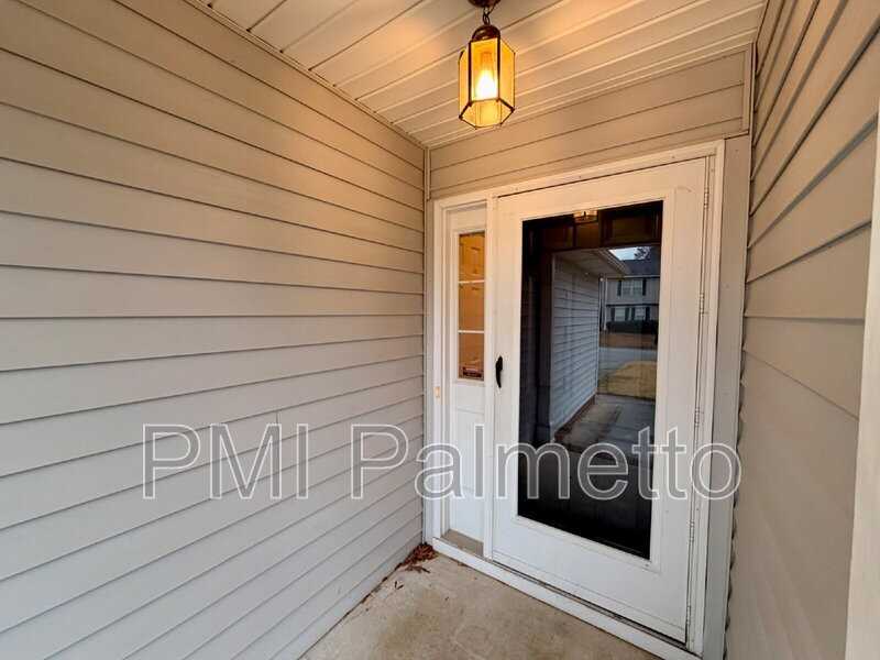 274 Ambling Cir - Photo 3 of 23