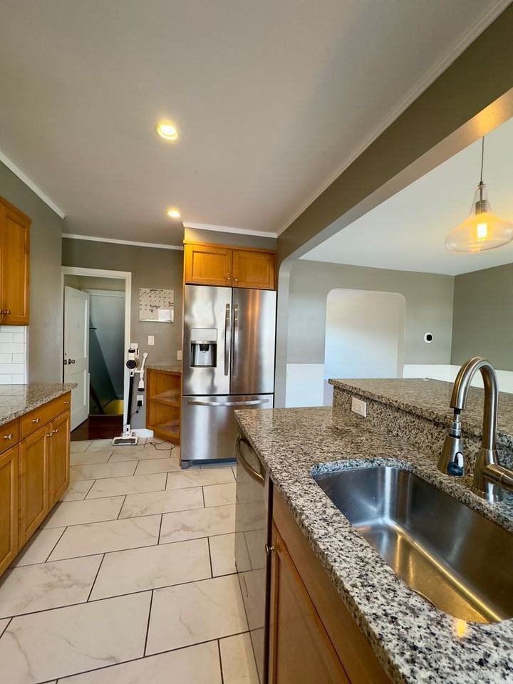 8138 Glen Gary Rd - Photo 6 of 21