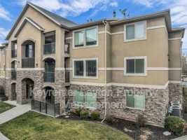 featured image of 905 S Main St