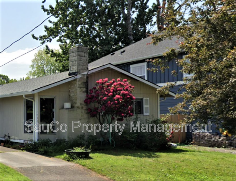 1734 Ne Bryant St - Photo 3 of 31