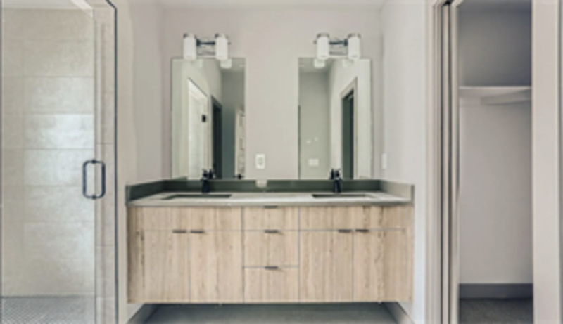 1565 King St - Photo 6 of 6