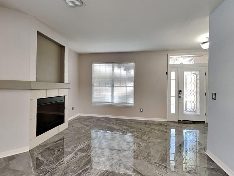 524 Quail View Ct - Photo 2 of 19