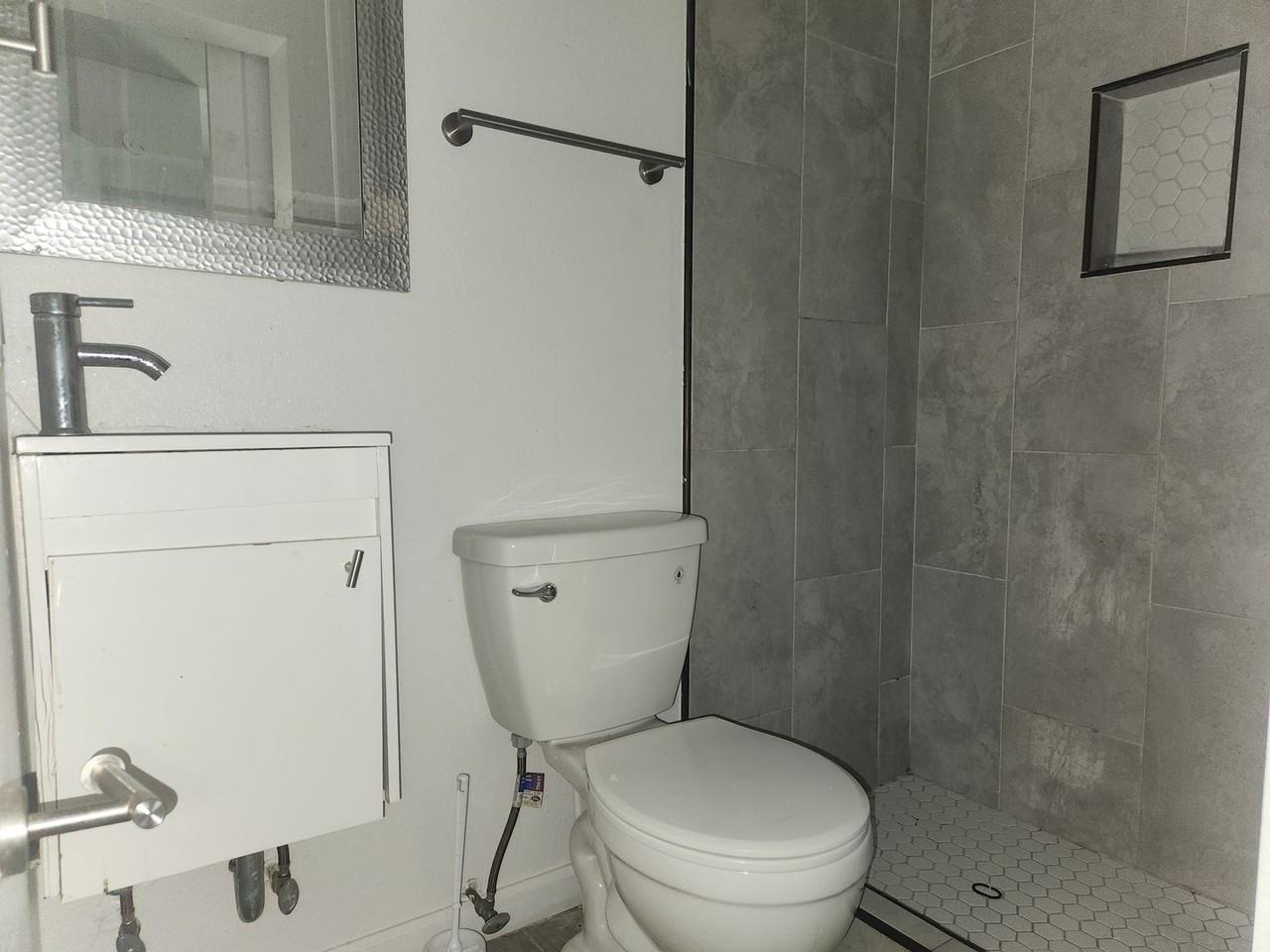 1117 W Tonto St - Photo 7 of 16