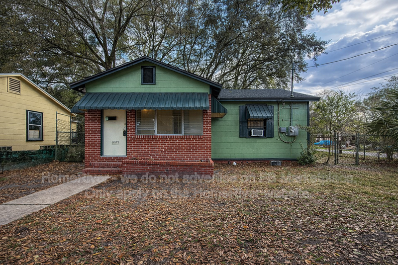 1550 W 11th St - Photo 2 of 21