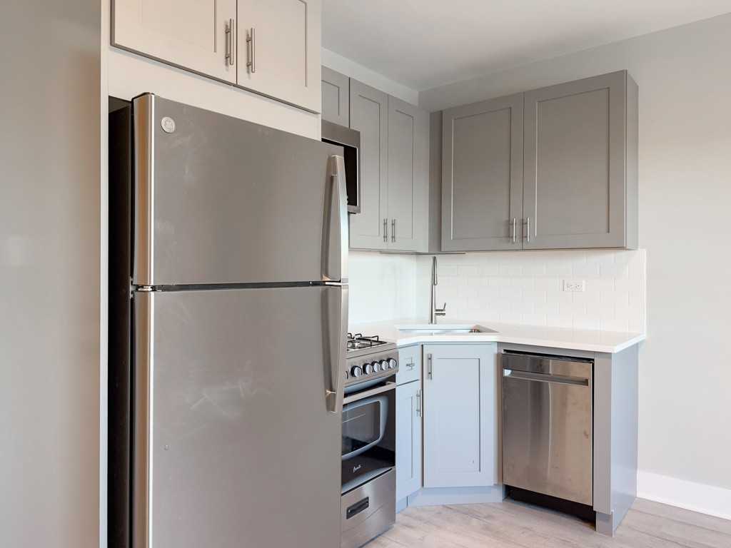 373 Hazel Ave #4C - Photo 4 of 20