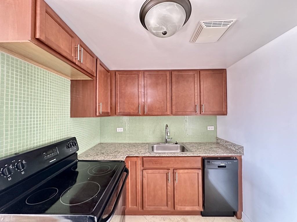 7632 N Milwaukee Ave #3B - Photo 3 of 21