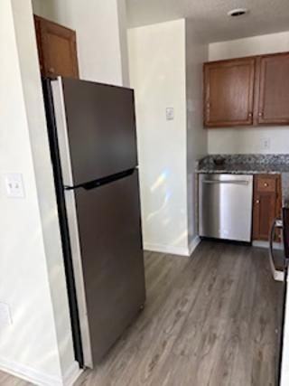 3524 W Shore Rd ##115 - Photo 6 of 20