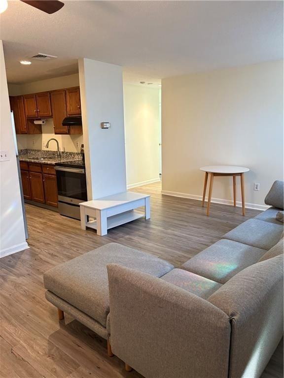 3524 W Shore Rd ##115 - Photo 7 of 20