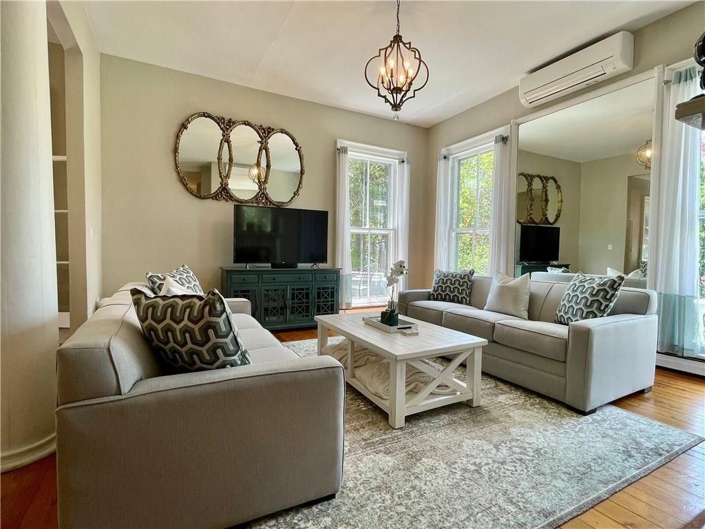541 Bellevue Ave ##4 - Photo 3 of 30