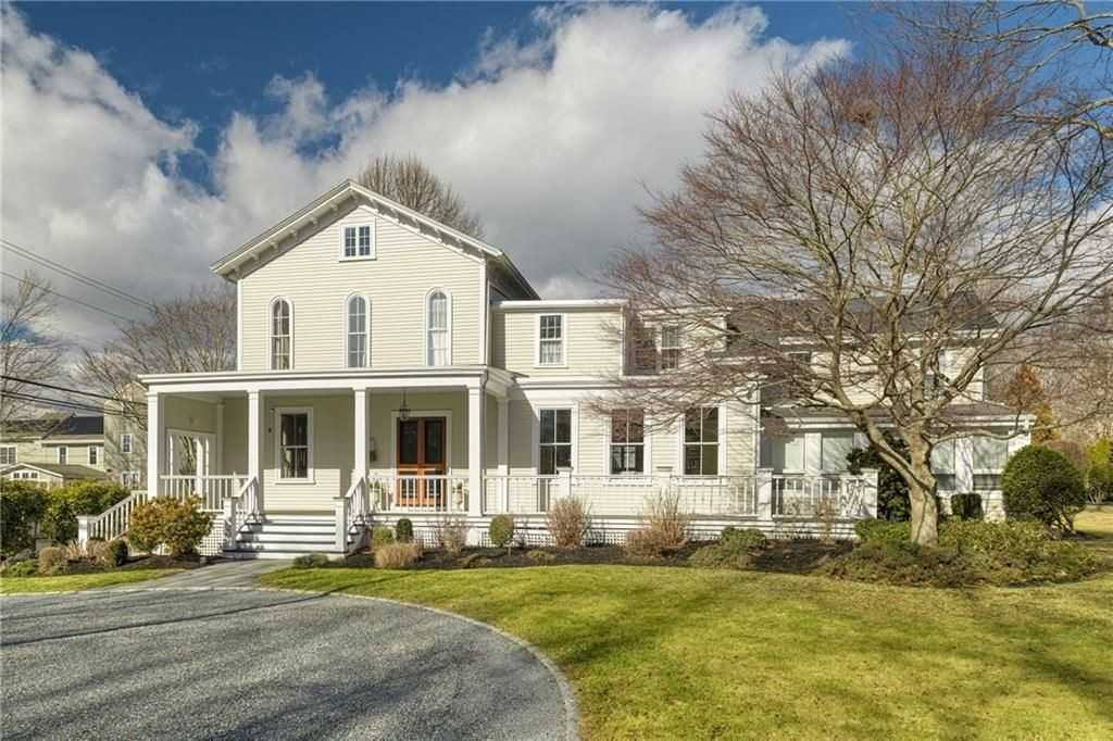 100 Coggeshall Ave - Photo 3 of 39