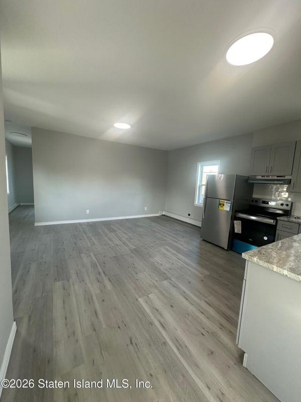 6343 Amboy Rd ##3 - Photo 4 of 9