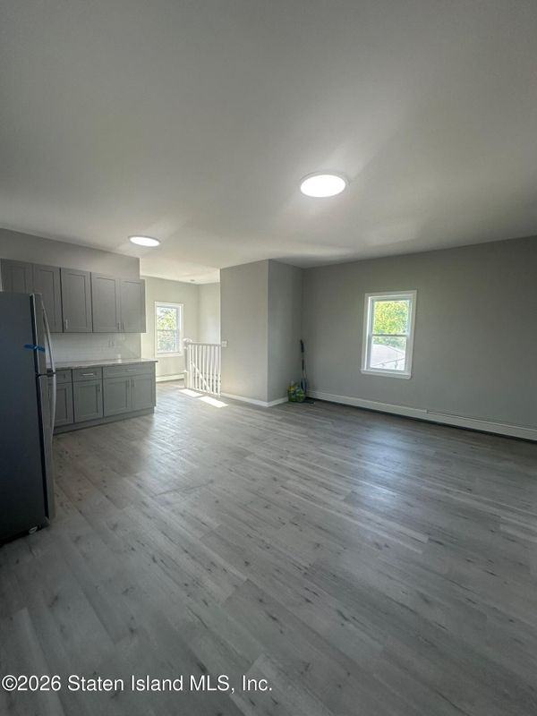 6343 Amboy Rd ##3 - Photo 6 of 9