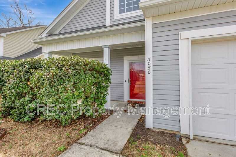 3050 Argyll Dr - Photo 3 of 28