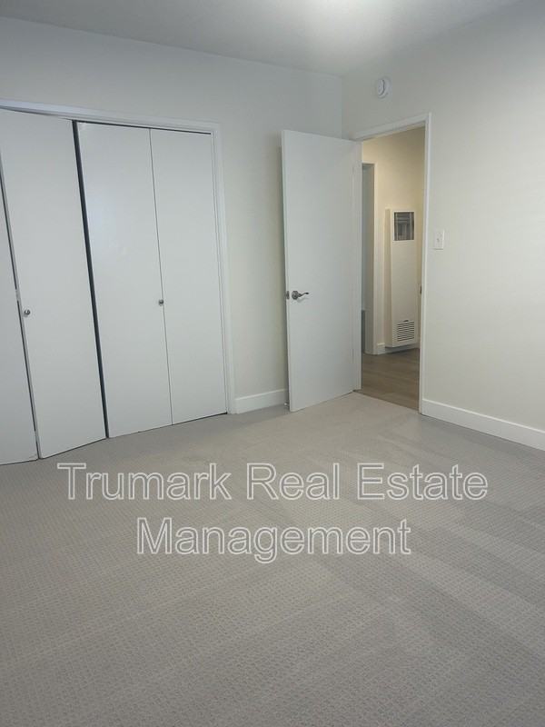 1104 E Wilson Ave #4 - Photo 6 of 11