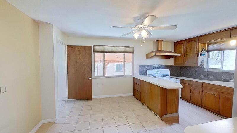 4030 S Fox St - Photo 6 of 31