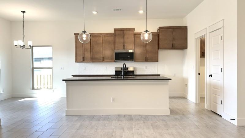 3700 N Wiley Dr - Photo 4 of 23