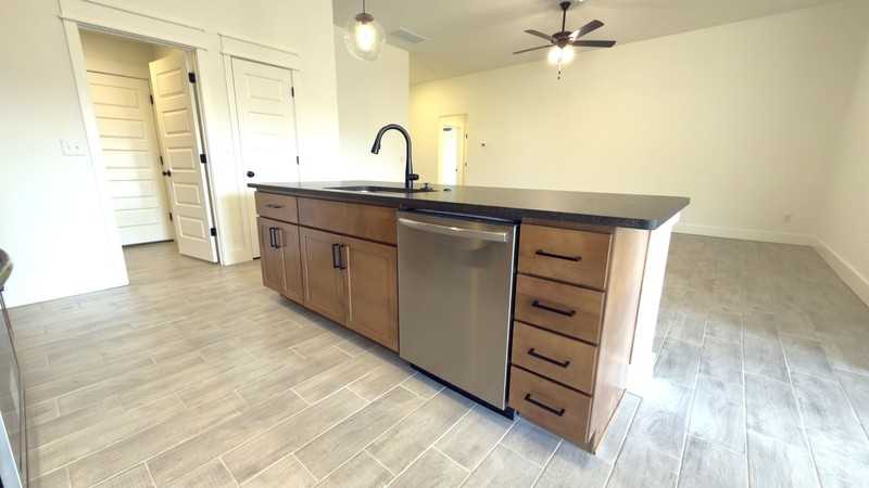 3700 N Wiley Dr - Photo 6 of 23