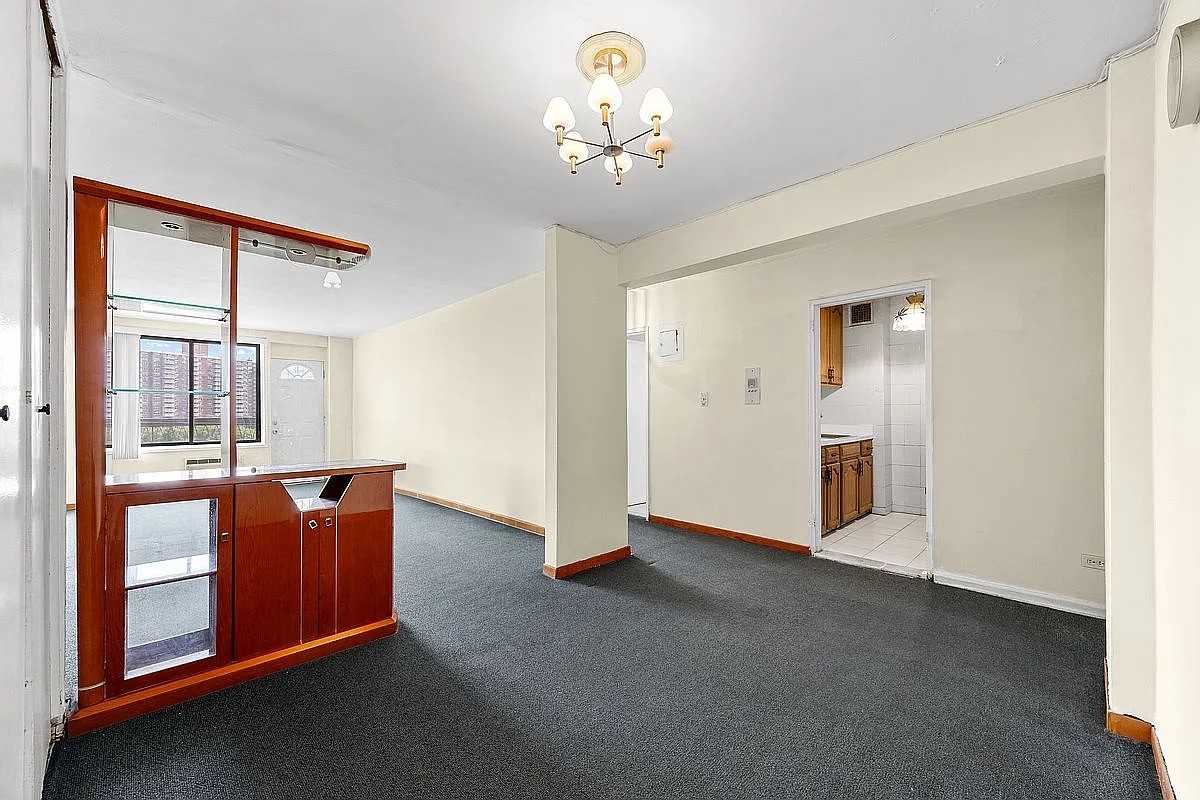 2121 Shore Pkwy #7L - Photo 5 of 6