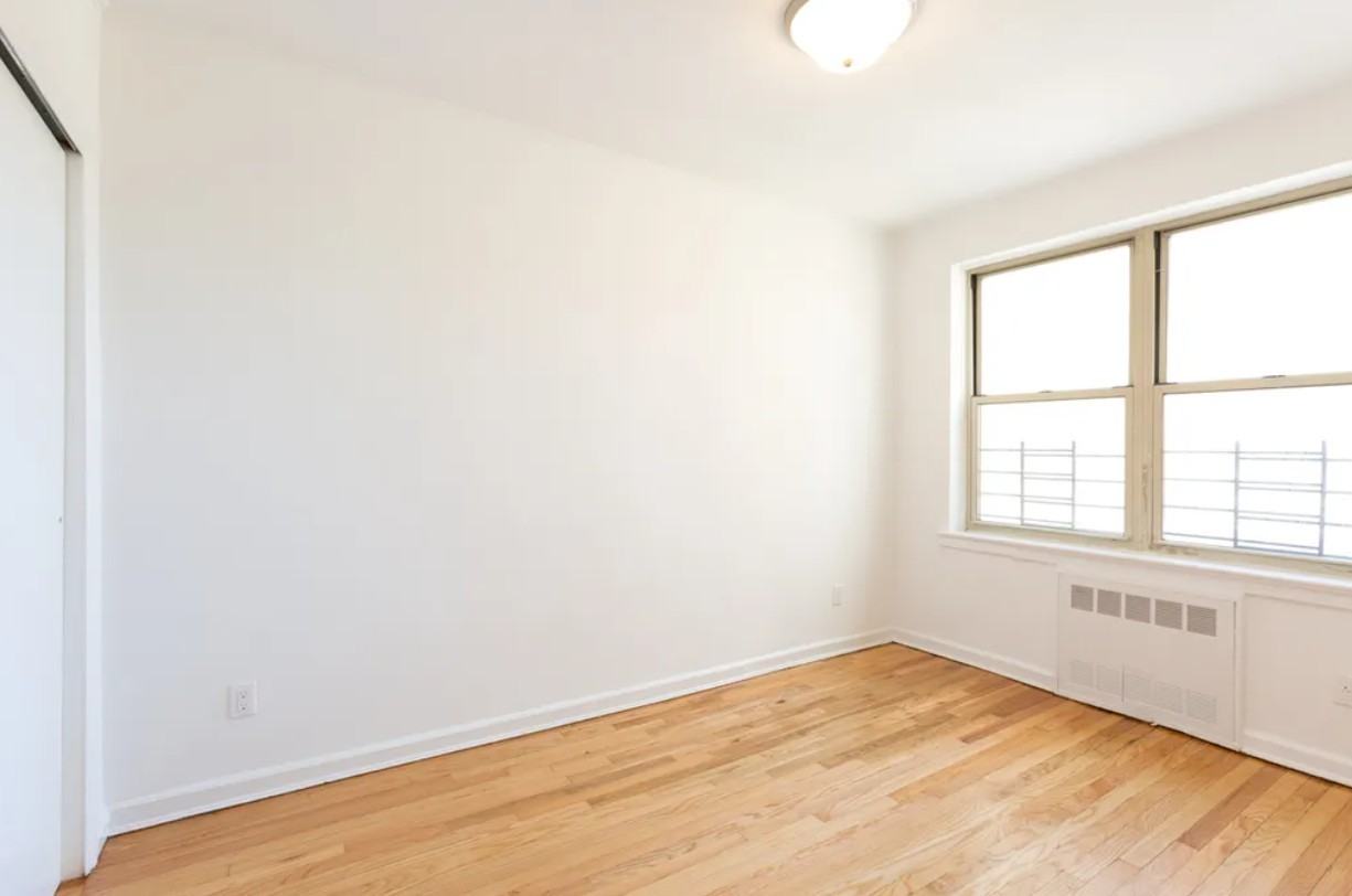 102 8th Ave #AJ - Photo 4 of 5