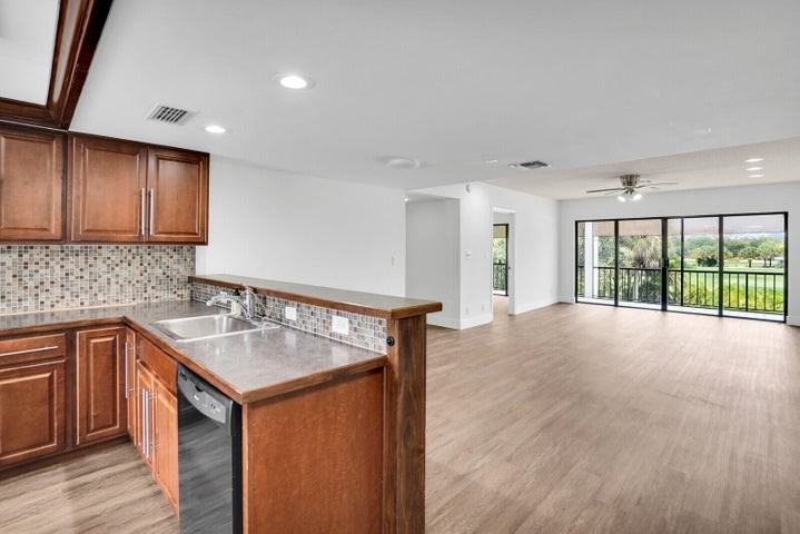 1701 Presidential Way #A201 - Photo 5 of 8