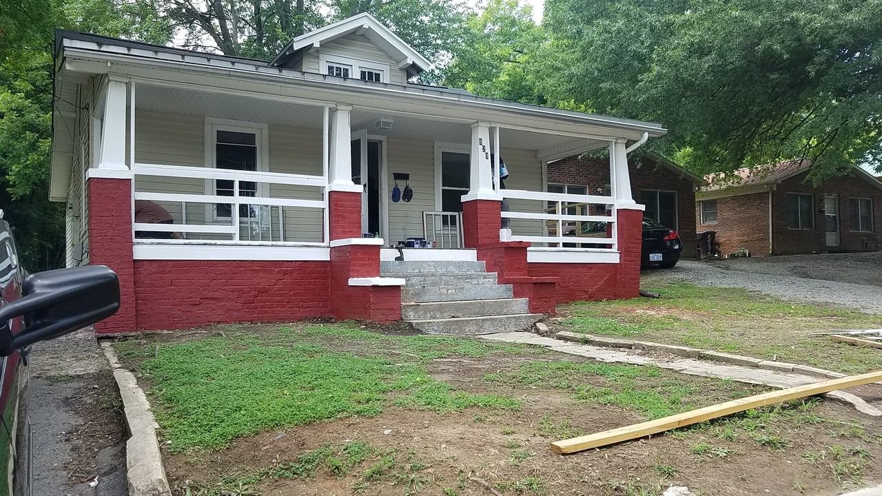 829 Putnam St - Photo 2 of 4