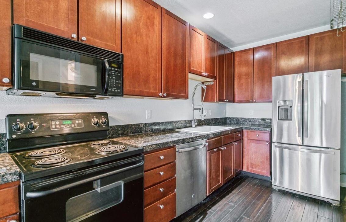 3195 Blake St #101 - Photo 7 of 10