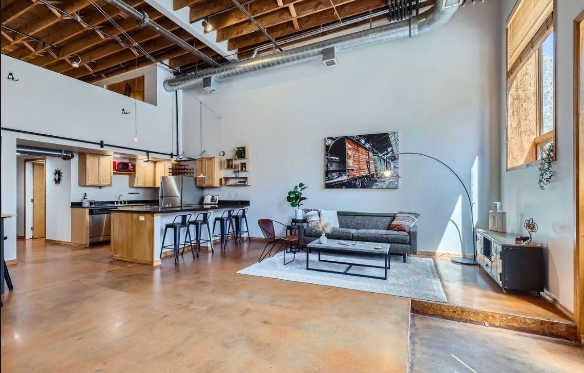 2715 Blake St #2 - Photo 3 of 14