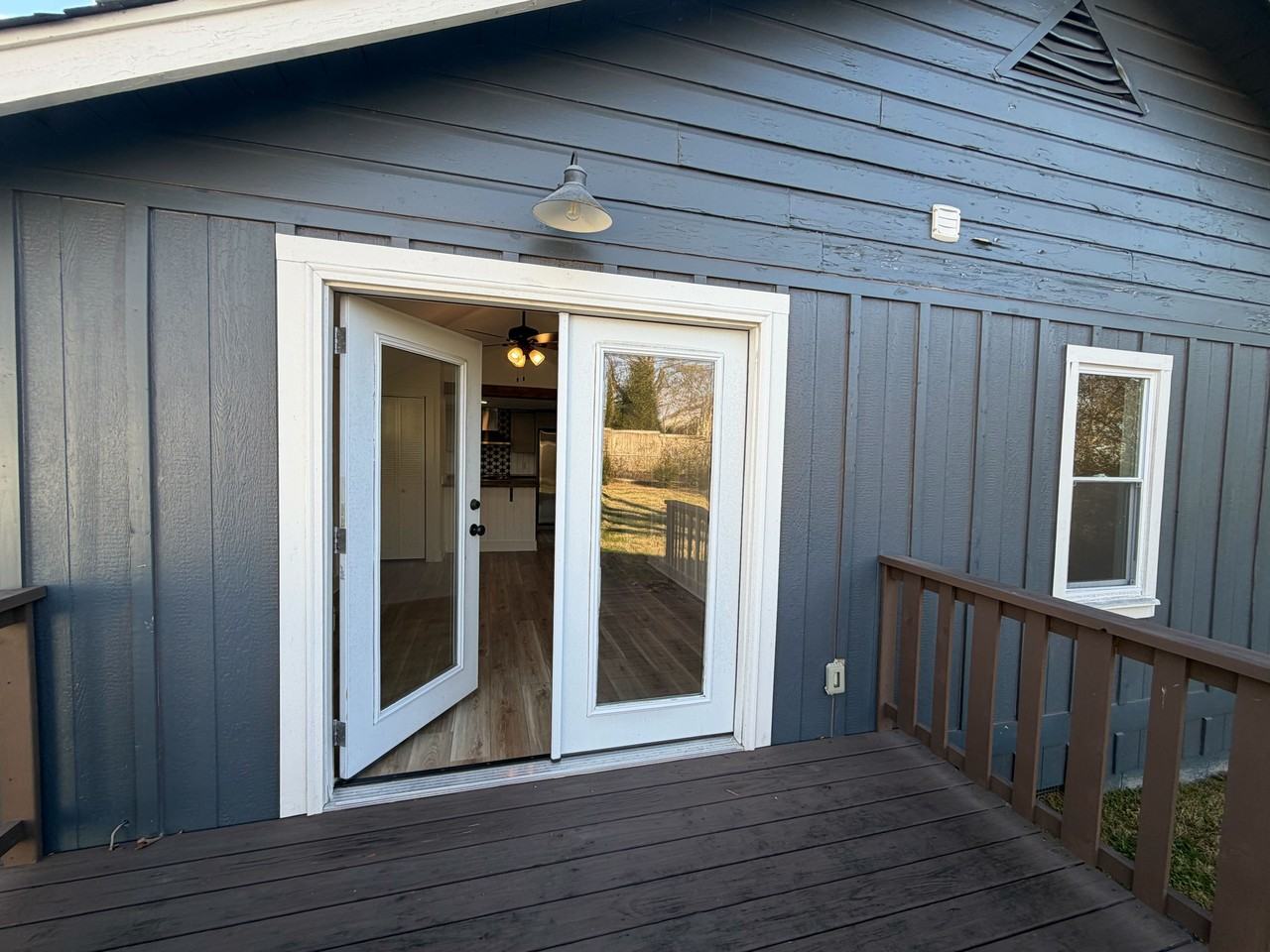 607 Franklin St - Photo 3 of 24