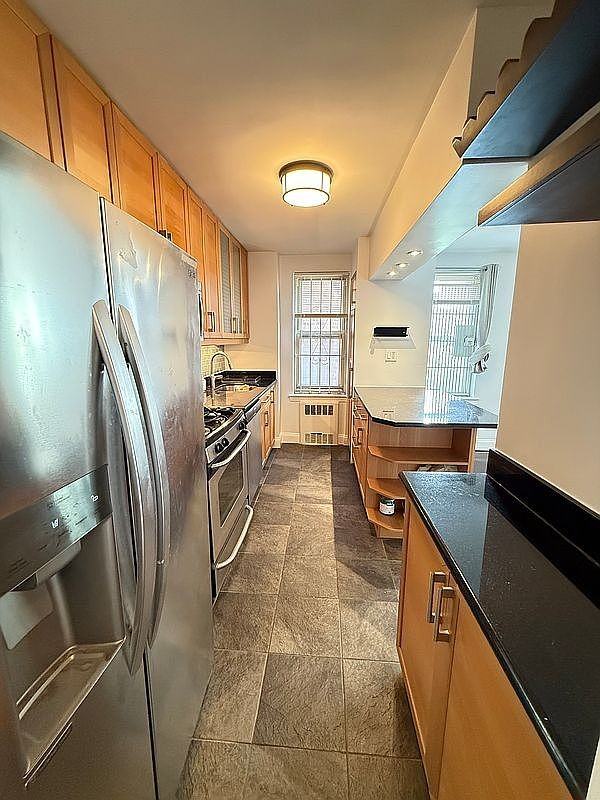 10525 67th Rd #4H - Photo 5 of 20