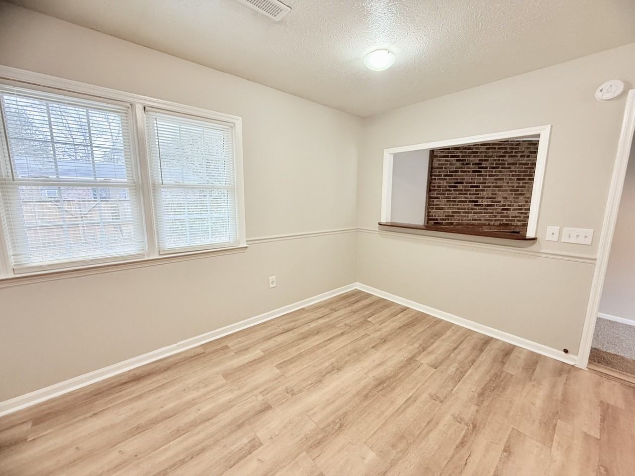 629 Rusty Rd - Photo 5 of 22