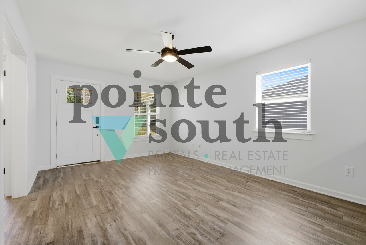 22771 Racine St - Photo 5 of 33