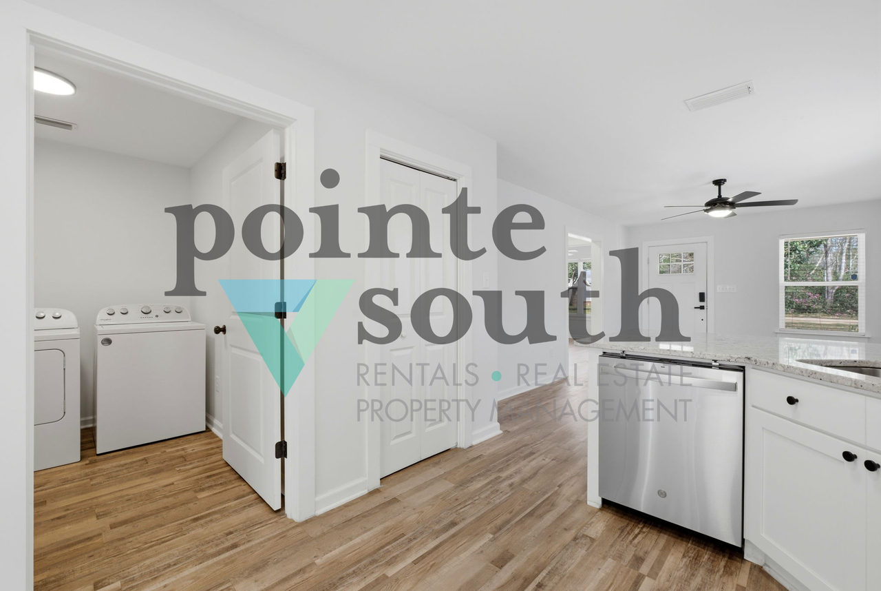 22771 Racine St - Photo 7 of 33