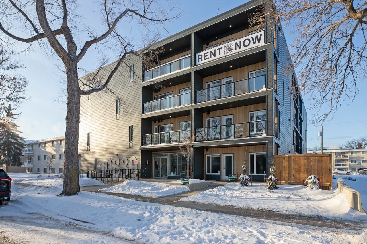 10830 114 St Nw - Photo 2 of 50