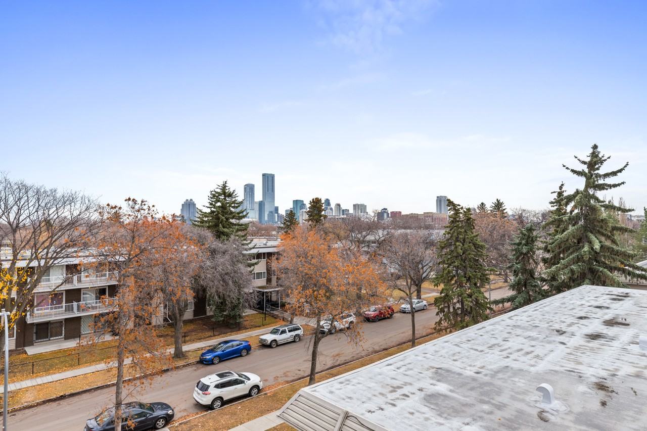 10830 114 St Nw - Photo 6 of 50