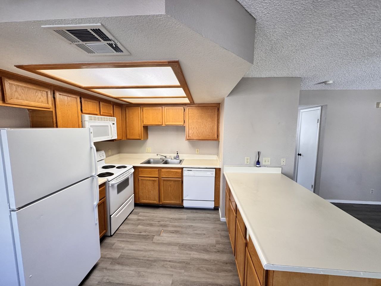 1400 Cinder Rock Dr - Photo 2 of 24