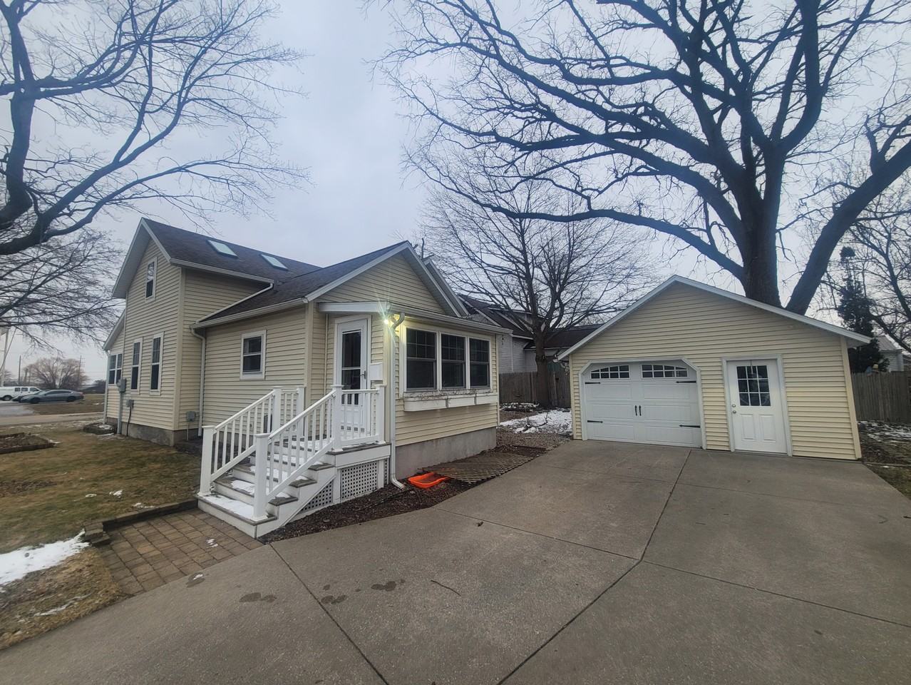 532 E Main Ave - Photo 2 of 19