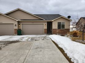 4220 E Roy Cir - Photo 1 of 1