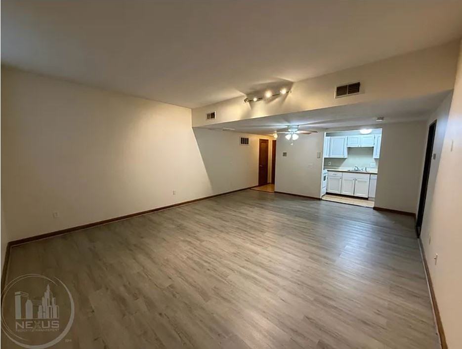 63 Illinois St #B2 - Photo 4 of 12