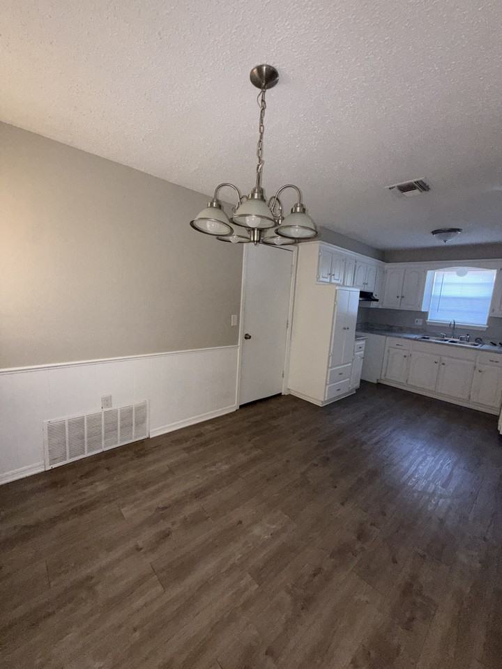 5412 S Huddleston Dr - Photo 5 of 15