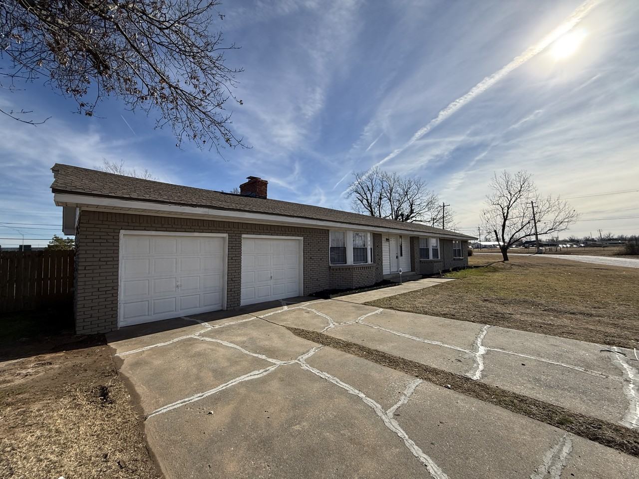 3903 N Aydelotte Ave - Photo 2 of 21