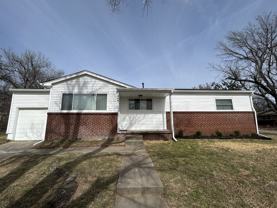 805 N Ash Ave - Photo 1 of 1