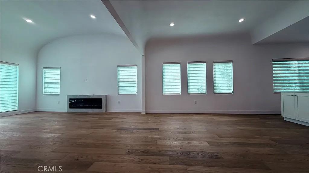 423 S Citrus Ave - Photo 6 of 19