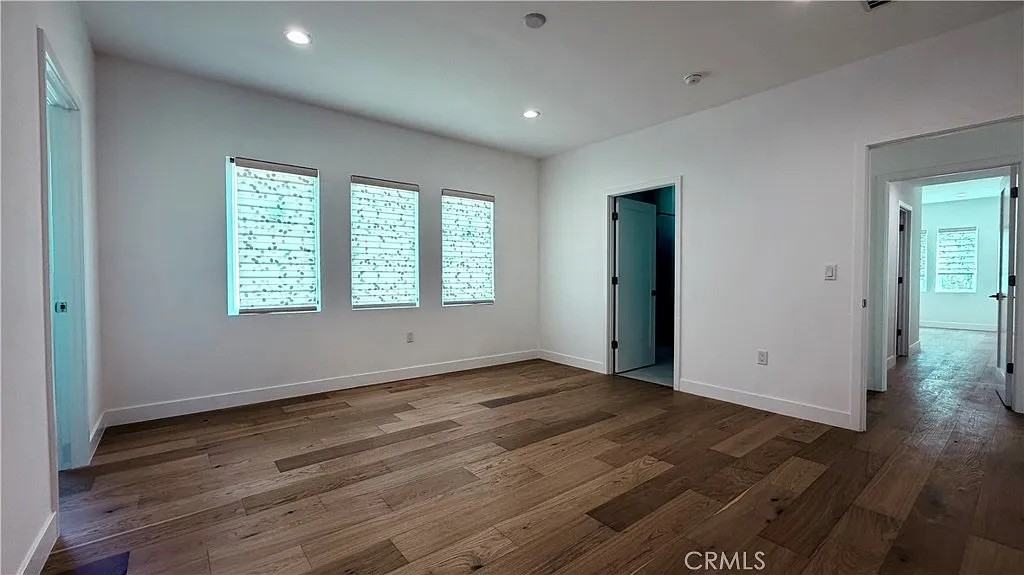 423 S Citrus Ave - Photo 7 of 19